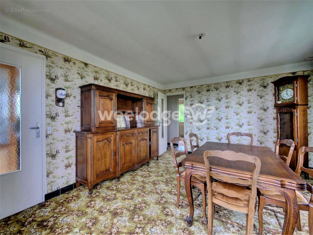 Maison à SAINT-THIBAULT-DES-VIGNES