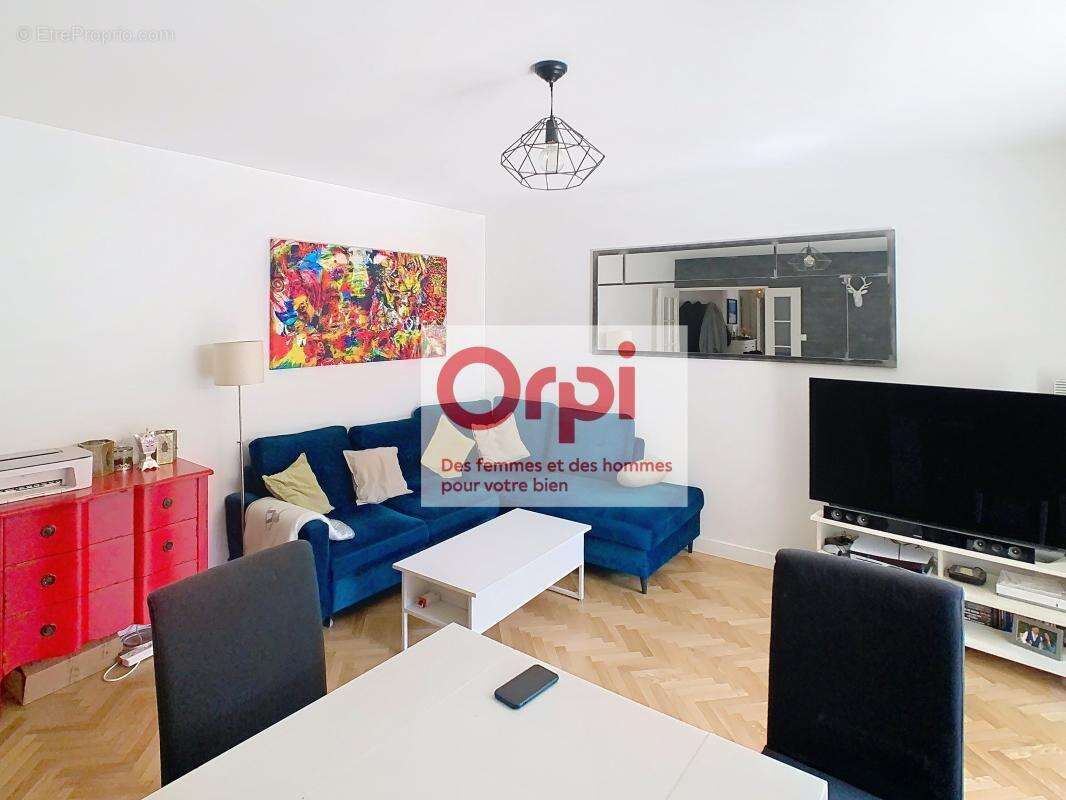 Appartement à ISSY-LES-MOULINEAUX
