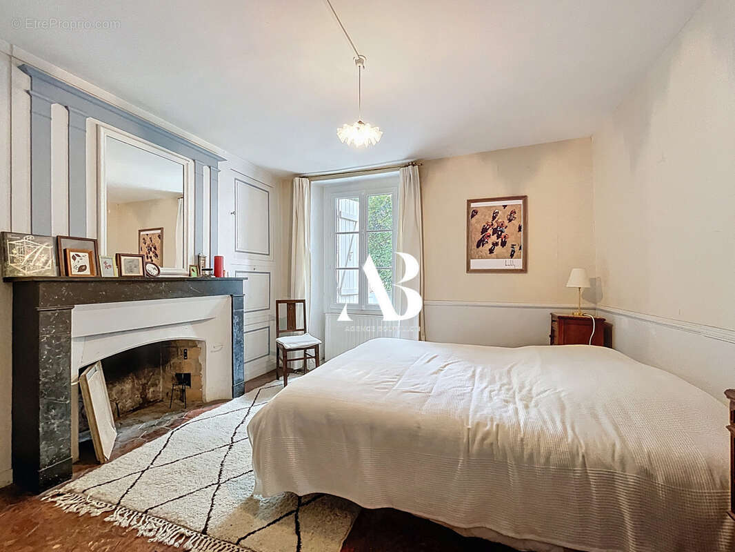 Maison à MONTIGNY-LENCOUP