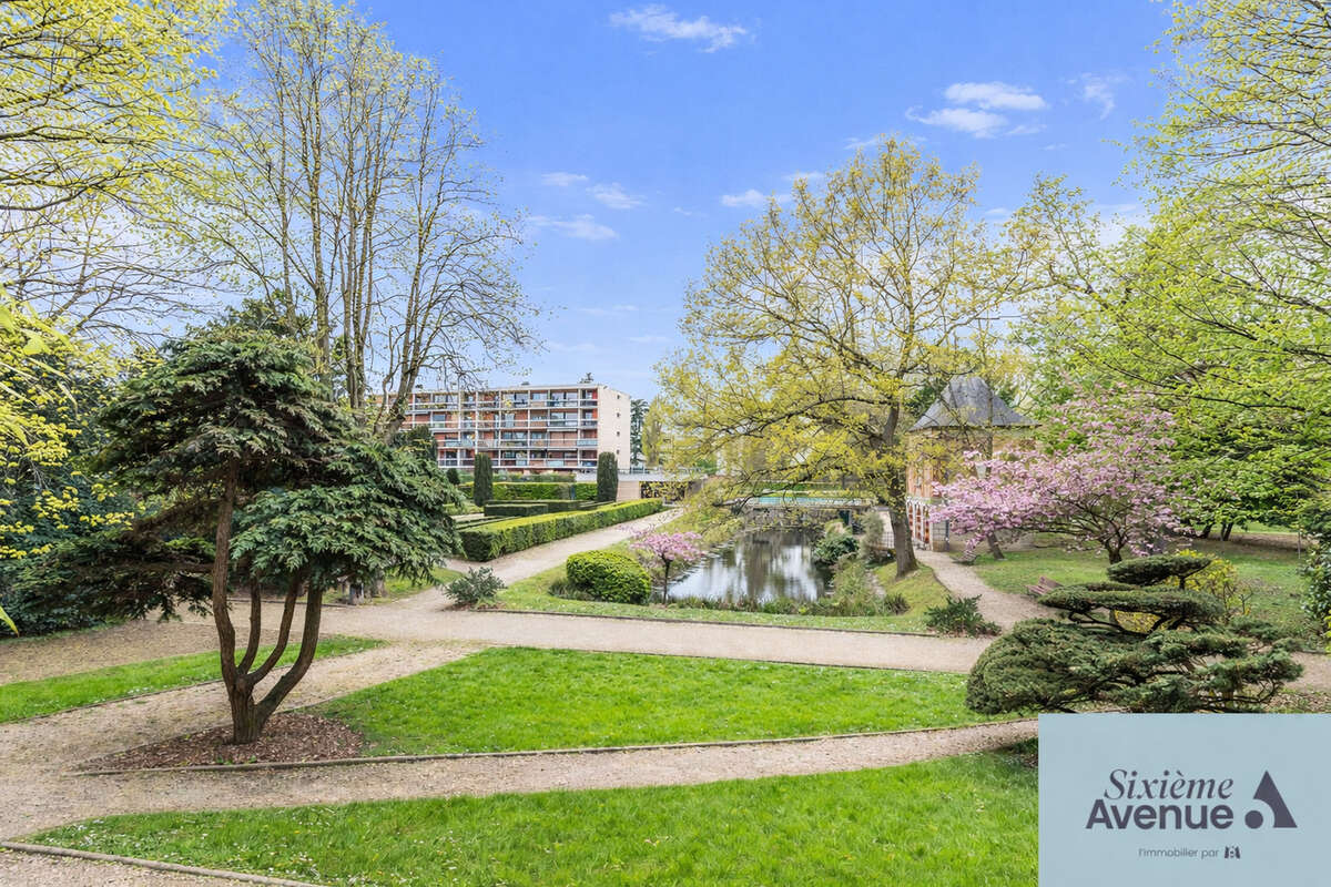 Appartement à CHILLY-MAZARIN