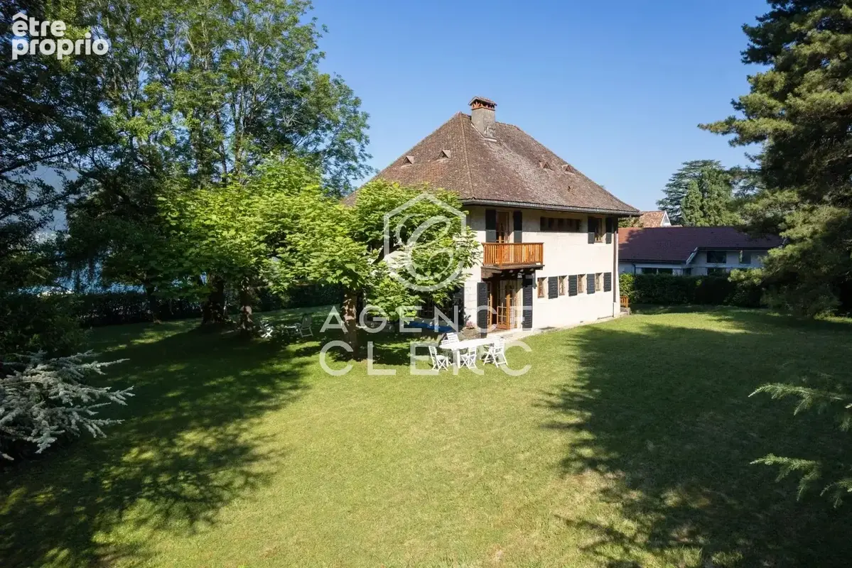 Menthon St Bernard, propriété d'architecte face au lac - photo 6
