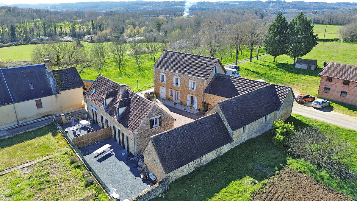 Maison à PRATS-DE-CARLUX