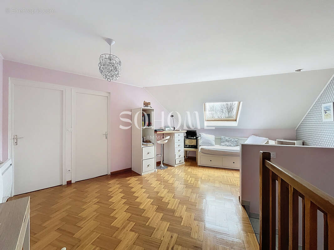 Appartement à BEZANNES