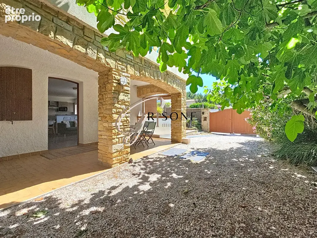 Villa de 260 m² accès direct plage du Cap Nègre à Six-Fours - photo 17