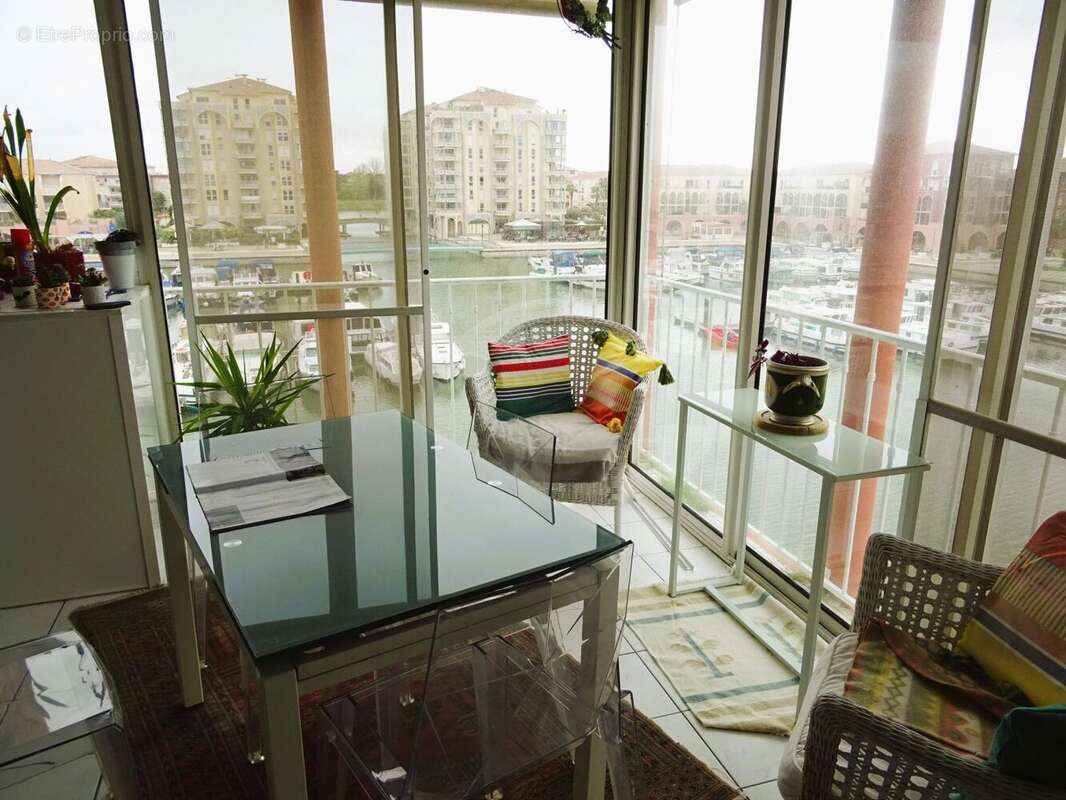 Appartement à LATTES