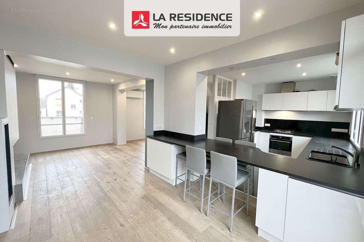 Maison 138 m² à Velizy-Villacoublay  - photo 7