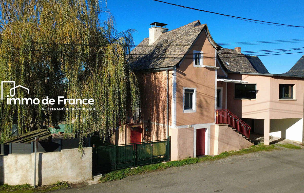 Maison à ANGLARS-SAINT-FELIX