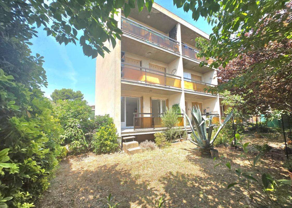 Marignane – Appartement/Studio rénové avec jardin, balcon et accès direct au sous-sol privatif de 32,70 m² ! - photo 2