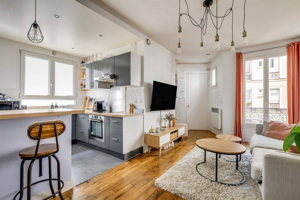 Appartement à PARIS-20E