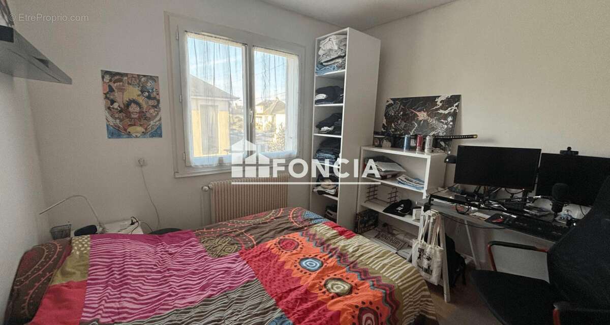 Maison à LA CHAUSSEE-SAINT-VICTOR