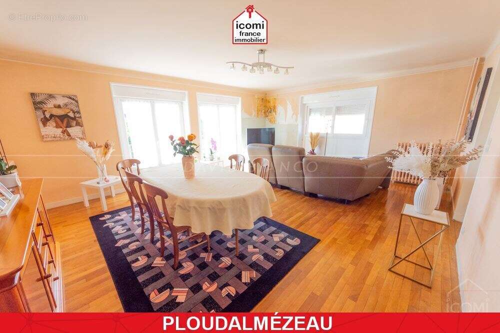 Appartement à PLOUDALMEZEAU