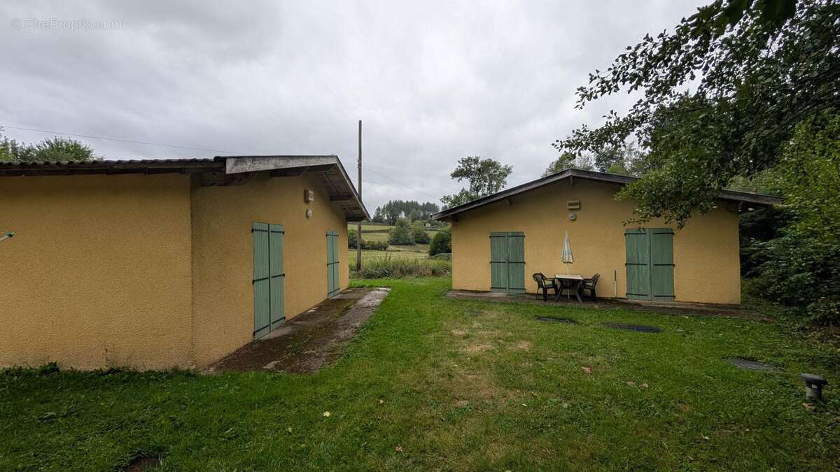Appartement à SAINT-CLEMENT-DE-VERS