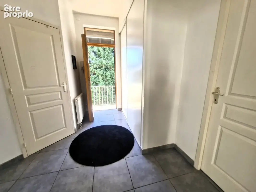 SAINT-ÉTIENNE – T3 58 m² avec stationnement privatif - photo 8