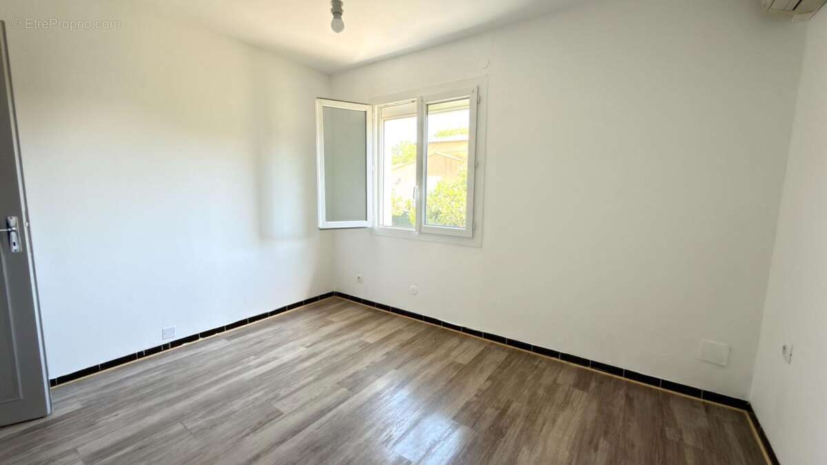 Belle villa indépendante 4chambres et garage proche Carcassonne sur terrain de 800m² - photo 11