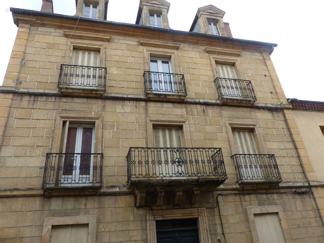 Appartement à GOURDON