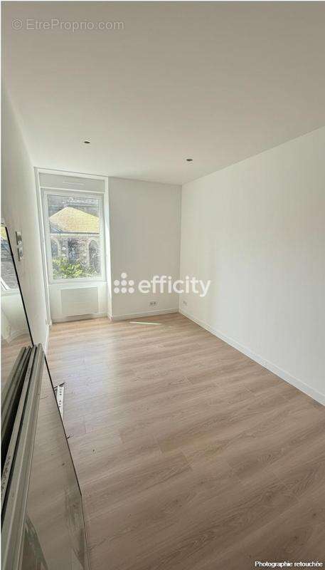 Commerce à SAINT-VINCENT-DES-LANDES