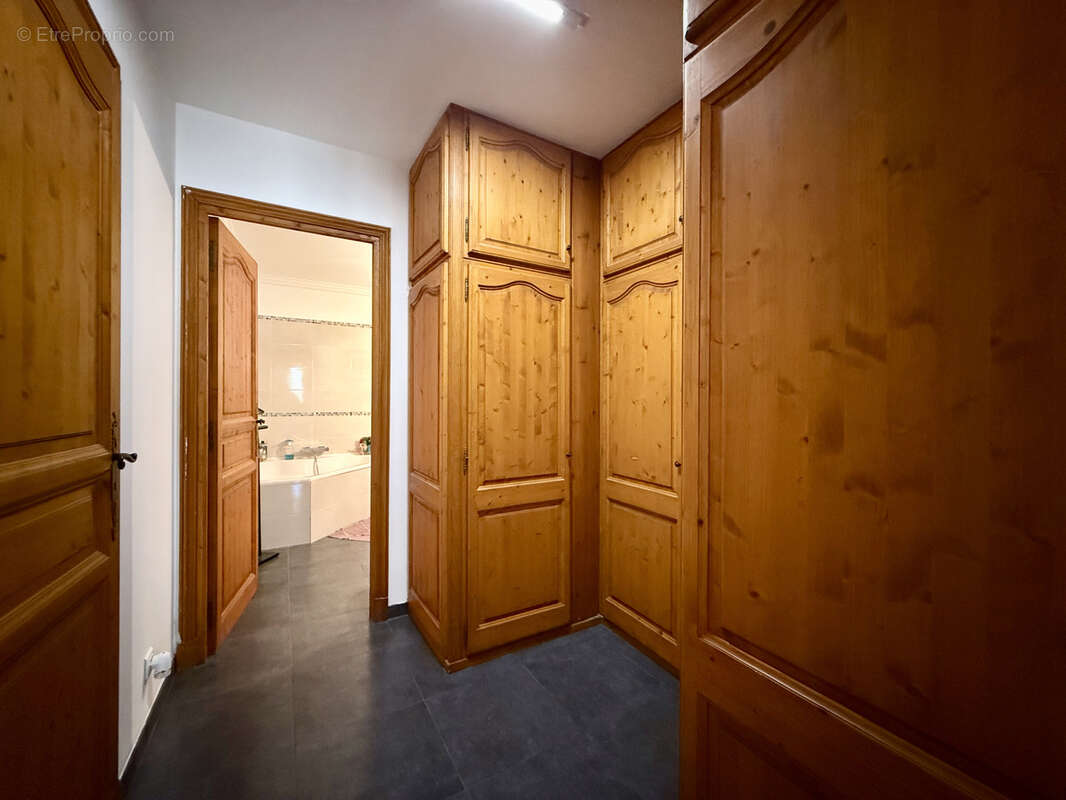 Appartement à ROQUEBRUNE-CAP-MARTIN