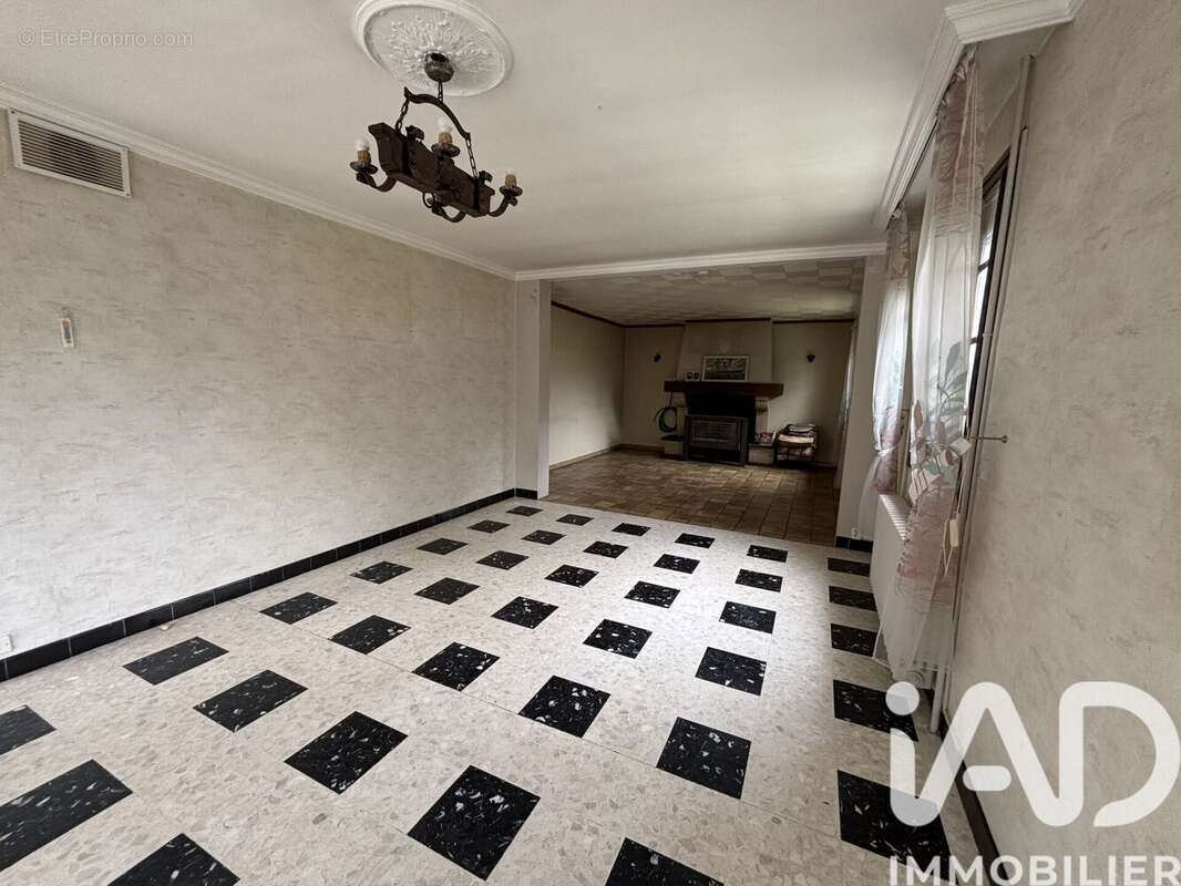 Maison 122 m² à Chuisnes  - photo 2