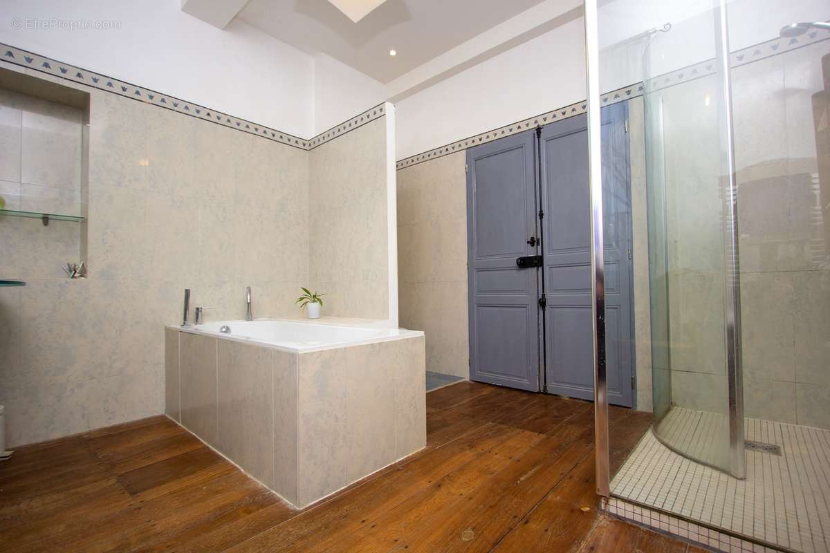 Elégante maison de maître avec potentiel commercial - photo 10