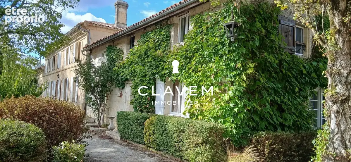 Maison 11 pièces 372 m² à vendre à Tizac-De-Lapouyade (33620) - photo 2