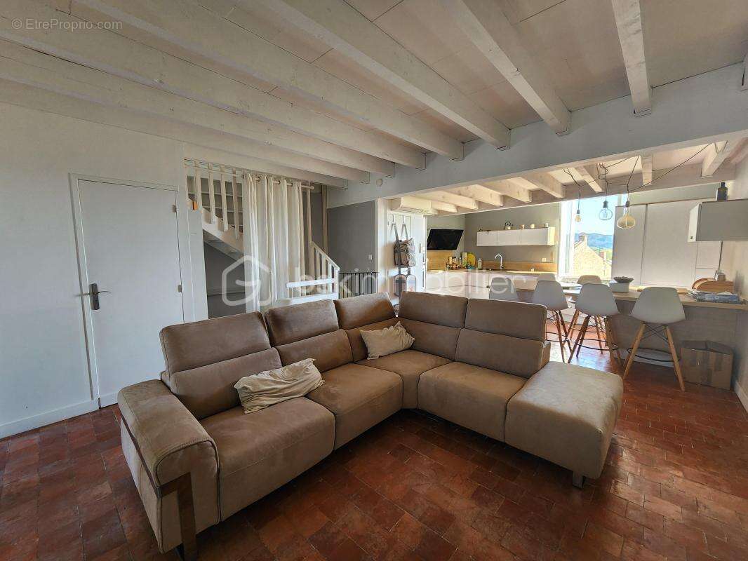 Appartement à CADENET