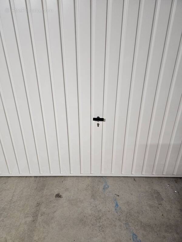 Parking à MARSEILLE-9E