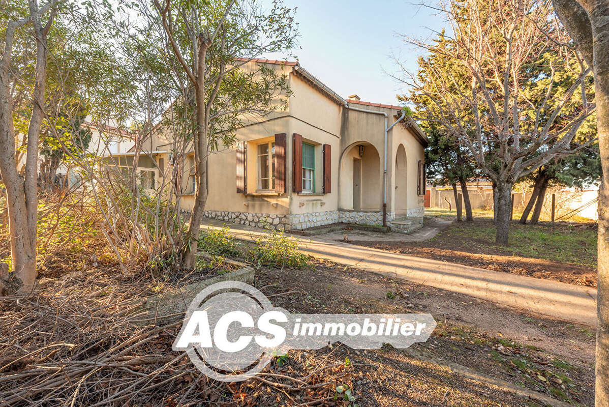 Maison à CHATEAUNEUF-LES-MARTIGUES