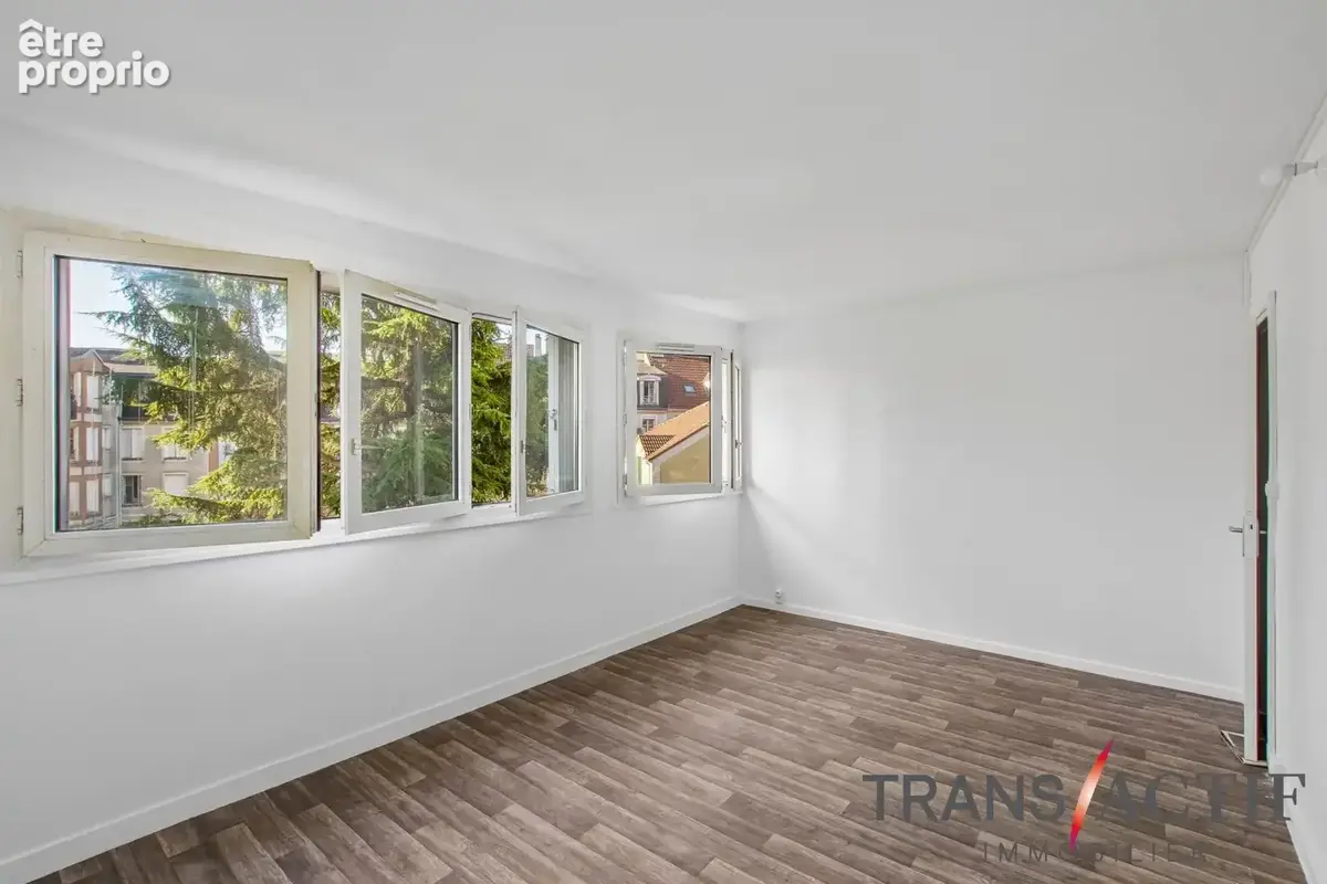 Photo Appartement à Thiais au prix de 146 000€