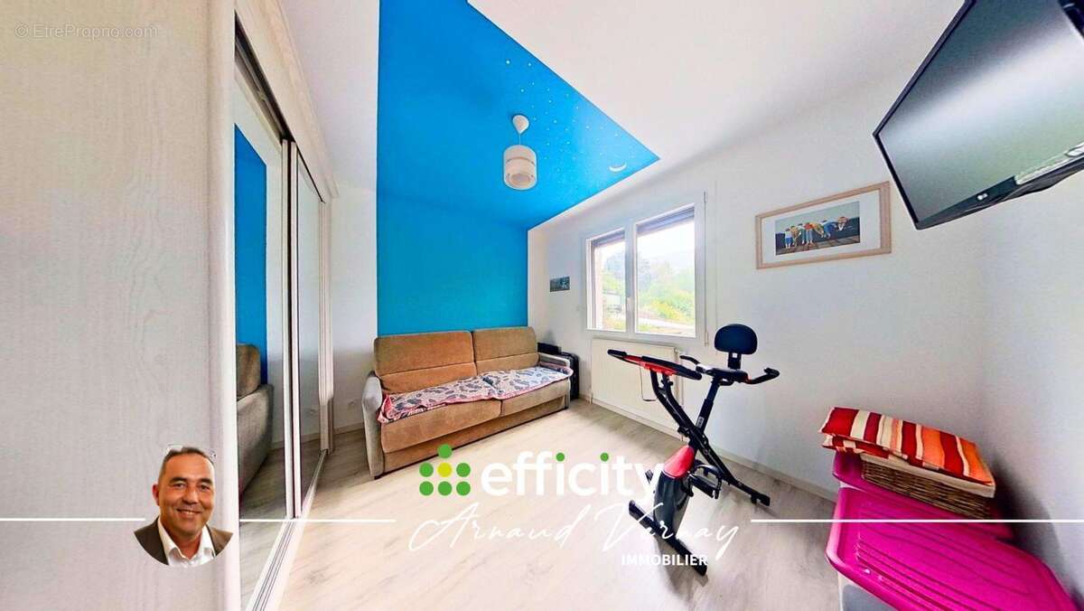 Maison 125 m² à Tarare  - photo 10