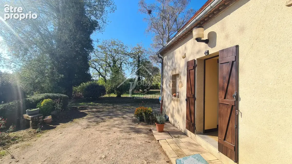 Belle longère de plain-pied sur 2 hectares avec grande dépendance, à Bourbon-l’Archambault - photo 10