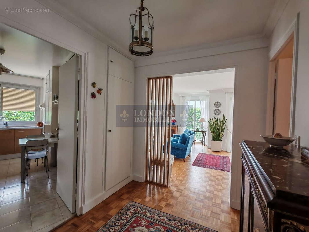 Appartement à VERSAILLES