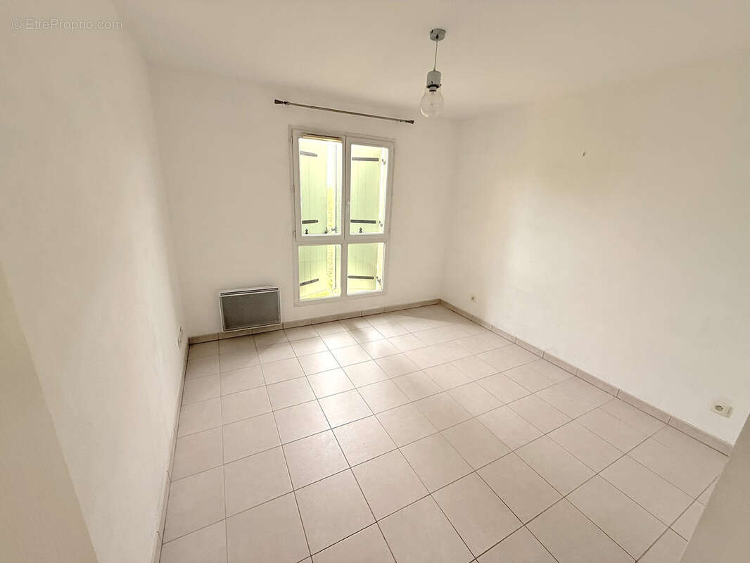 ANTIBES   T2 de 45 m2 avec terrasse Sud-Est et parking - photo 6
