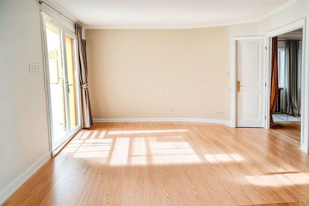 Appartement à SEGNY