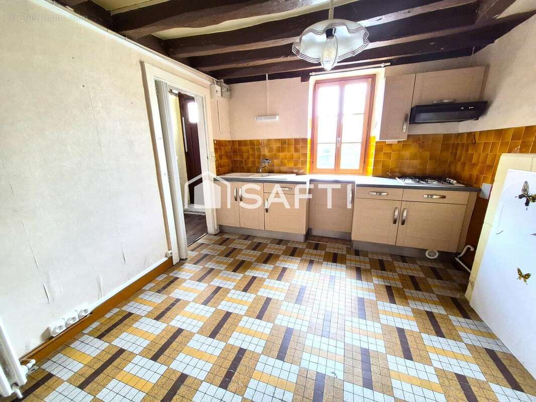 Maison 90 m² à Descartes  - photo 9