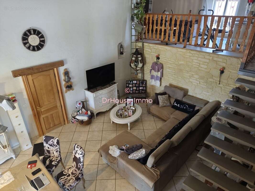 Maison 205 m² à Loupiac-De-La-Reole  - photo 5