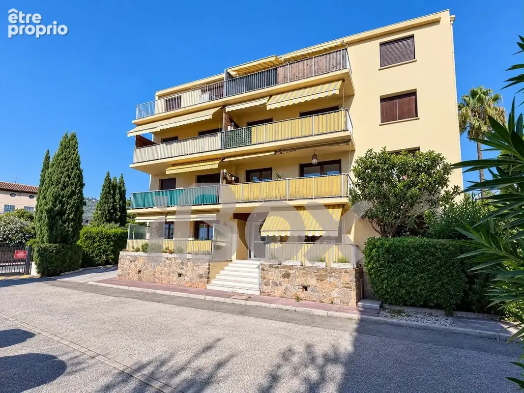 TOULON - PETIT BOIS / CAP BRUN - T4 rénové de 82m2 au 1er étage avec terrasse et balcon - photo 13