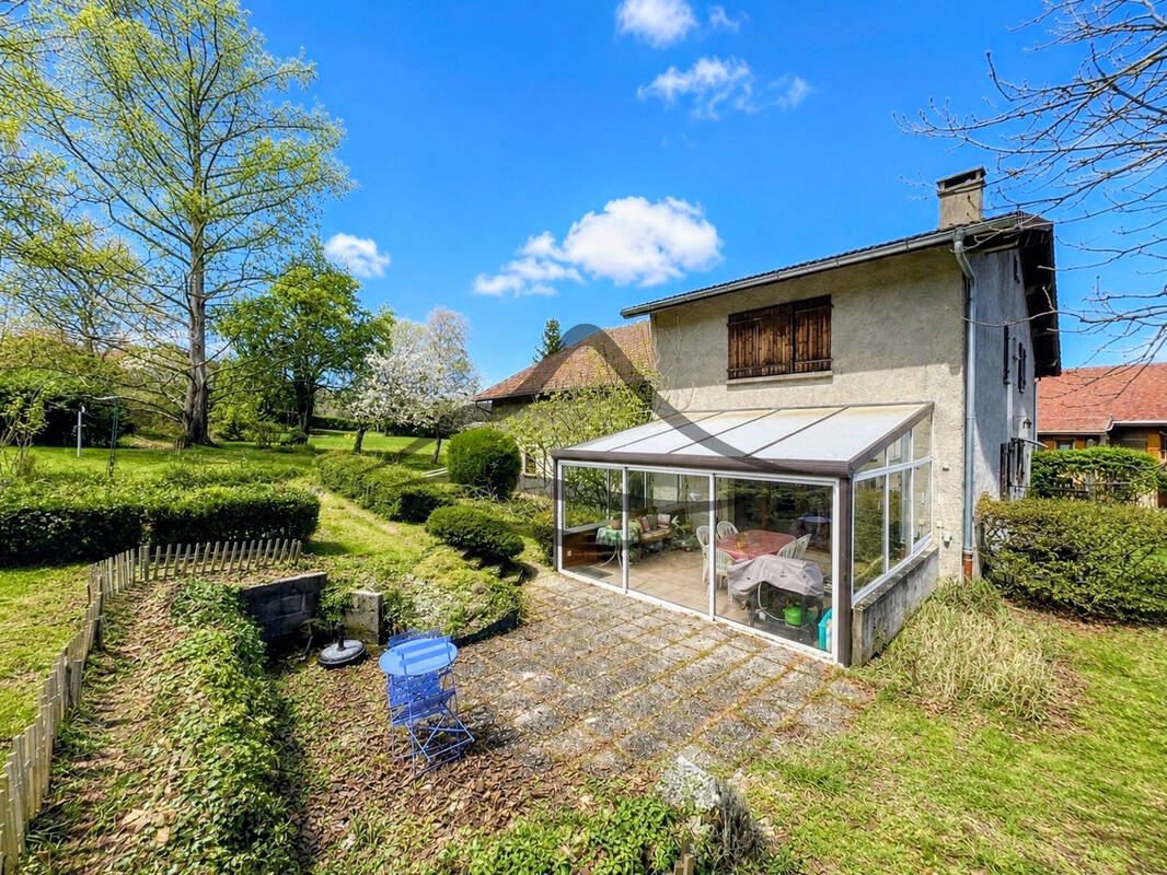 Appartement à NEYDENS
