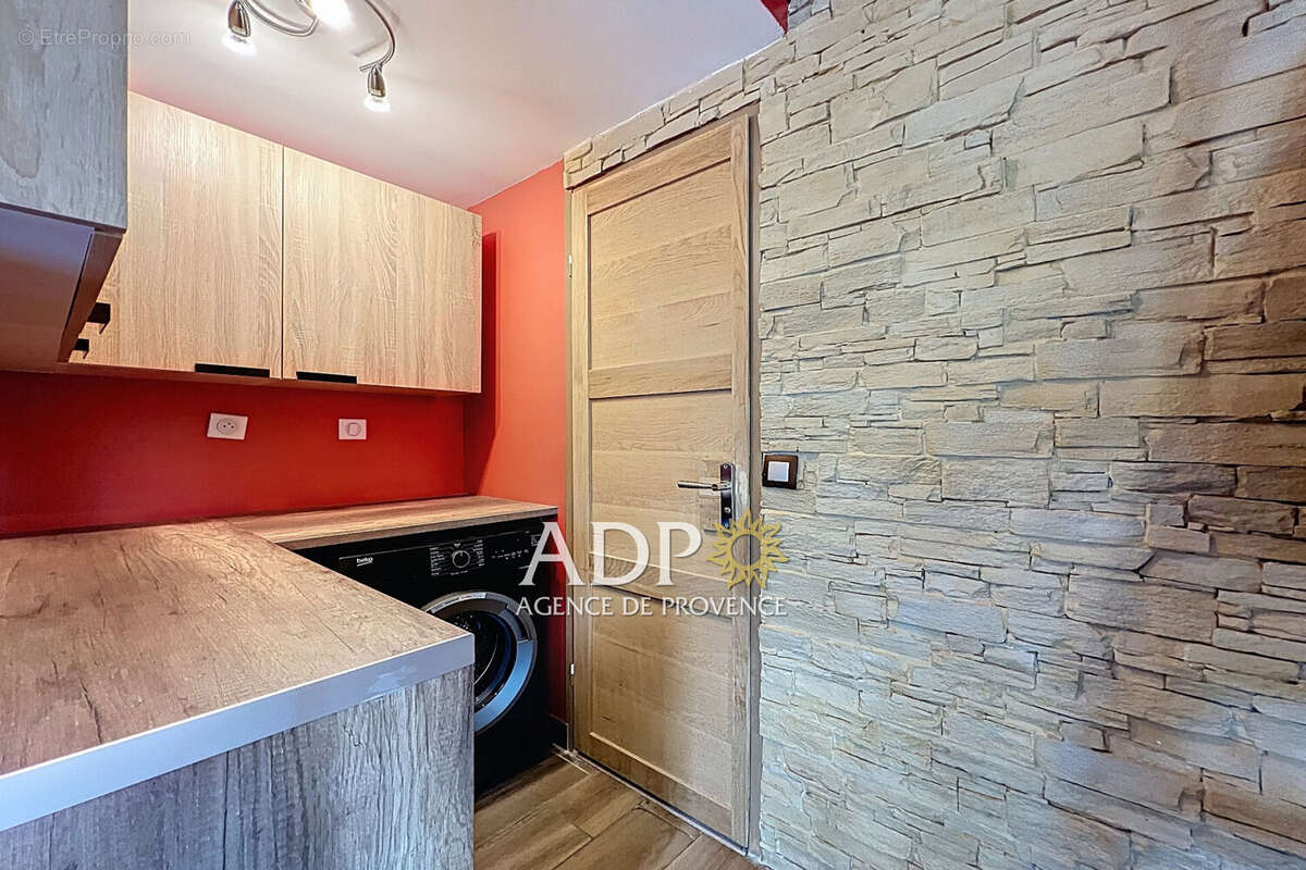 Appartement à AURIBEAU-SUR-SIAGNE