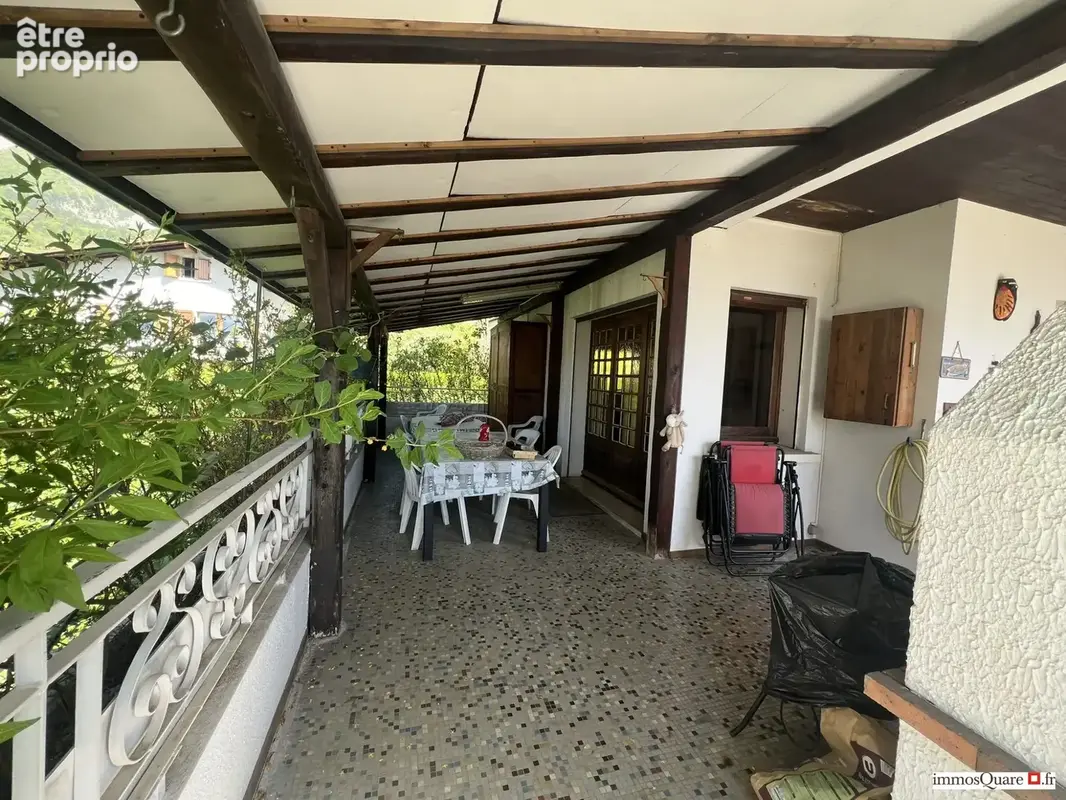 Maison 10 pièces 230 m² à vendre à Saint-Ismier (38330) - photo 7