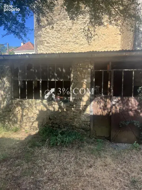 3%. com immobilier à  iteuil - photo 19
