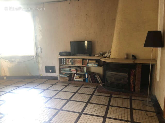 Maison à VENDAYS-MONTALIVET