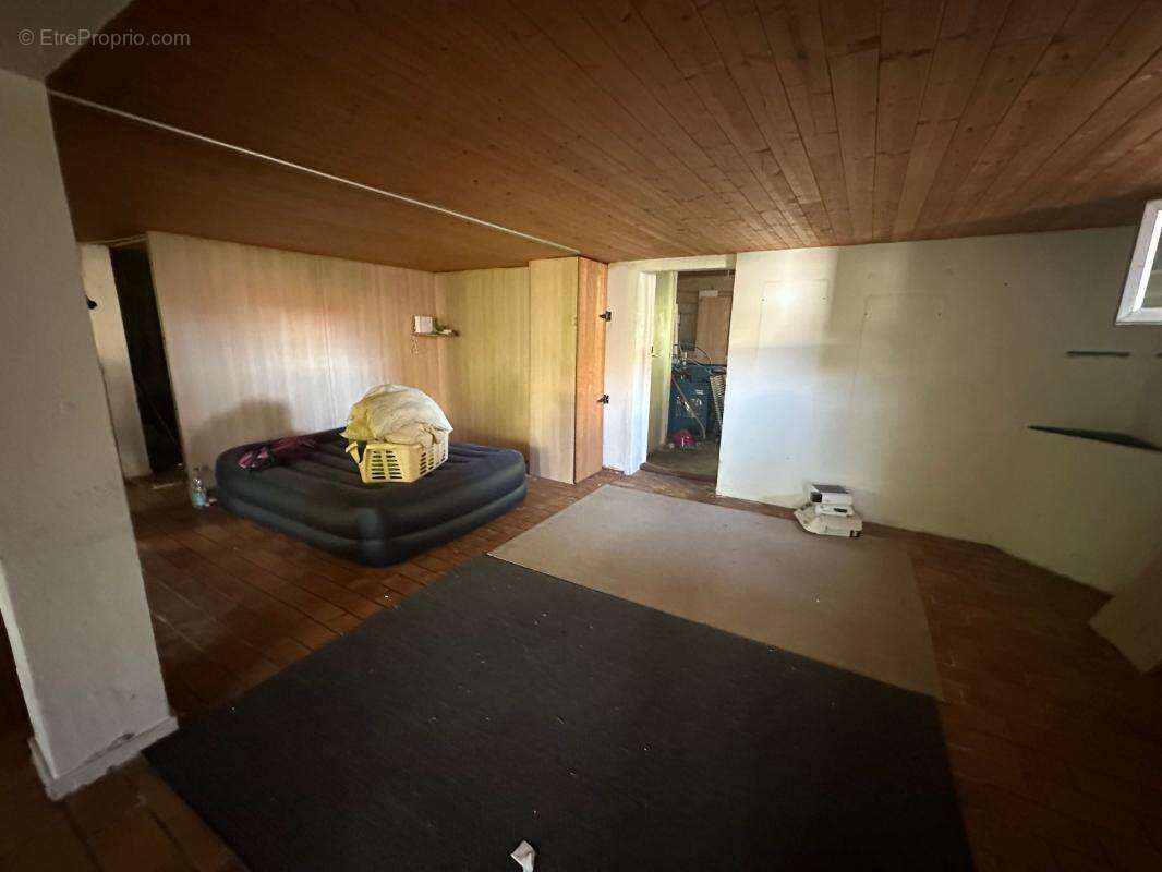Grenay – Maison à fort potentiel de 140 m² avec terrain constructible - photo 11