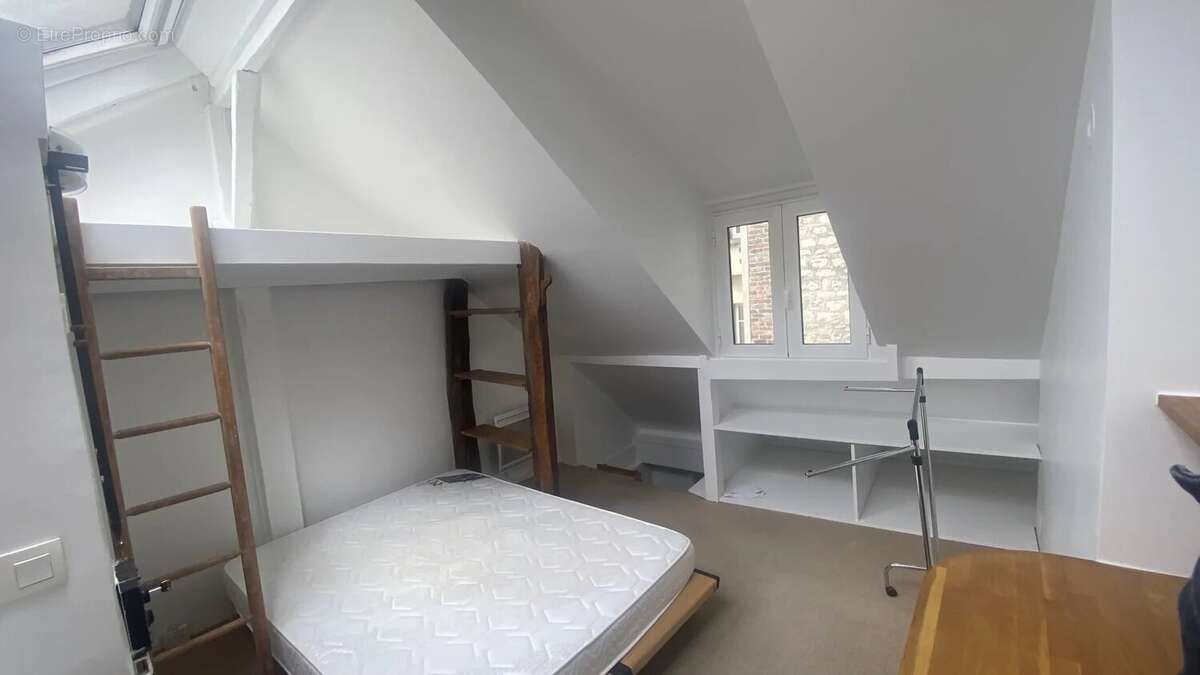 Appartement à PARIS-4E