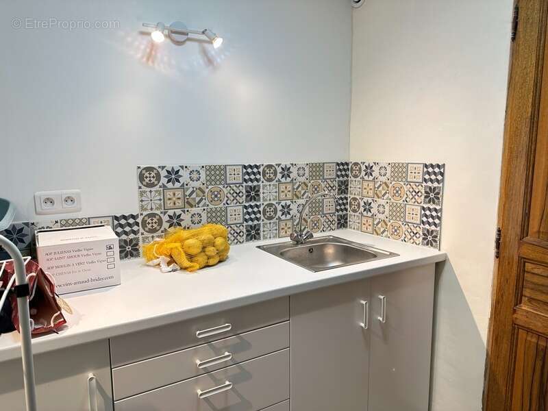 Maison de village, 5 pièces avec cour et garage VINON SUR VERDON (83) - photo 5