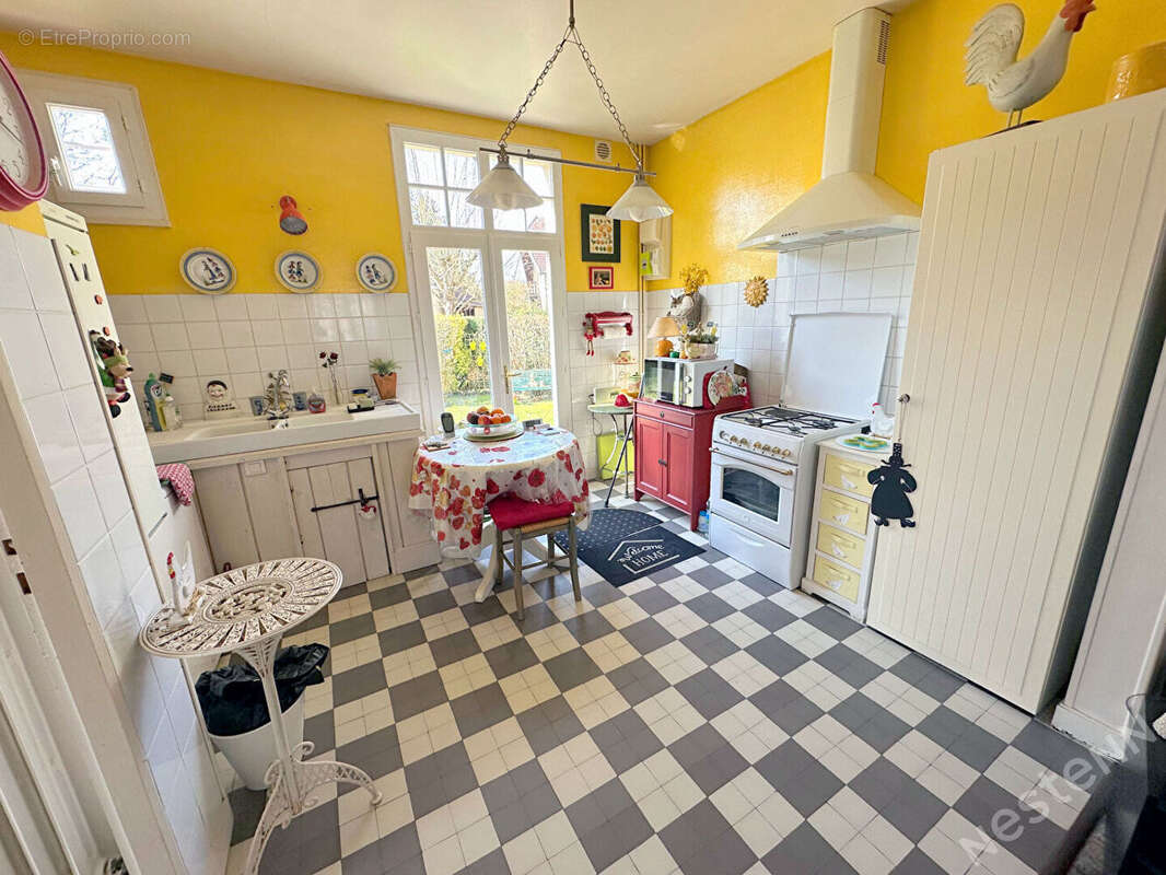 Maison à CHAUMONT-EN-VEXIN