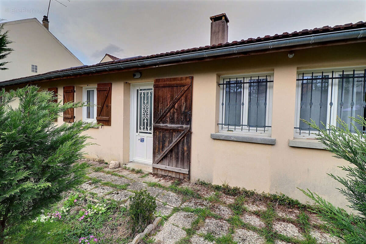 Maison à RAMBOUILLET