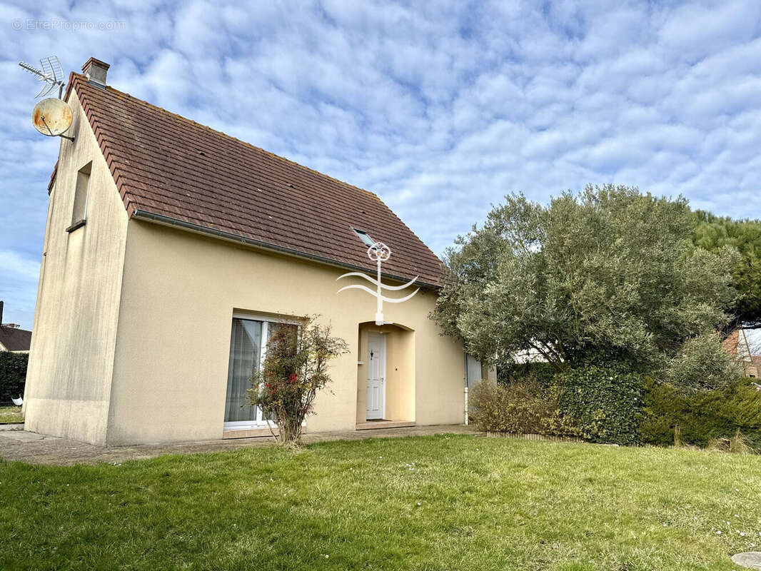 Maison à COLLEVILLE-MONTGOMERY