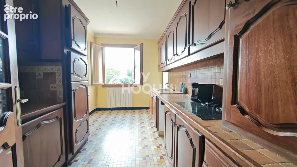 TOULOUGES Maison familiale 4 chambres sur 1075 m² de terrain avec appartement indépendant - photo 6