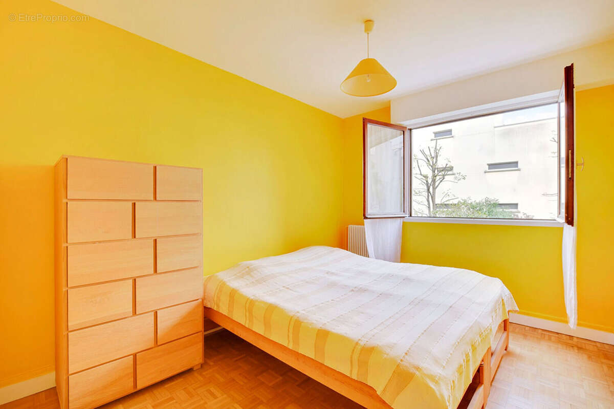 Maison à PARIS-19E