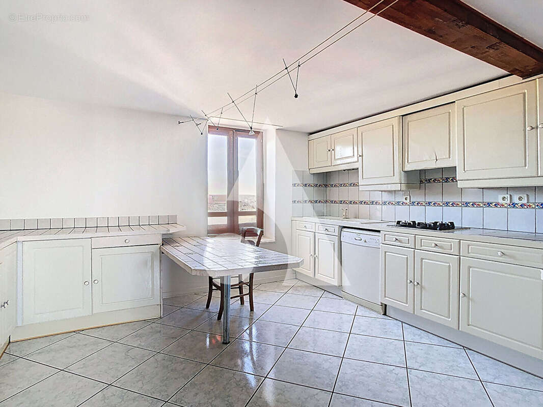 Appartement à SAINT-MARTIN-EN-HAUT